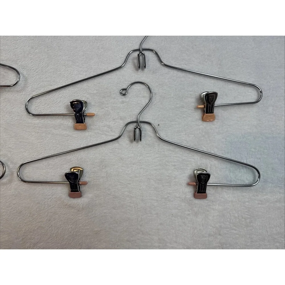 Chrome Wire Cloths Hangers, Pink Rubber Clips For‎ Skirts And Pants. Lot Of 6